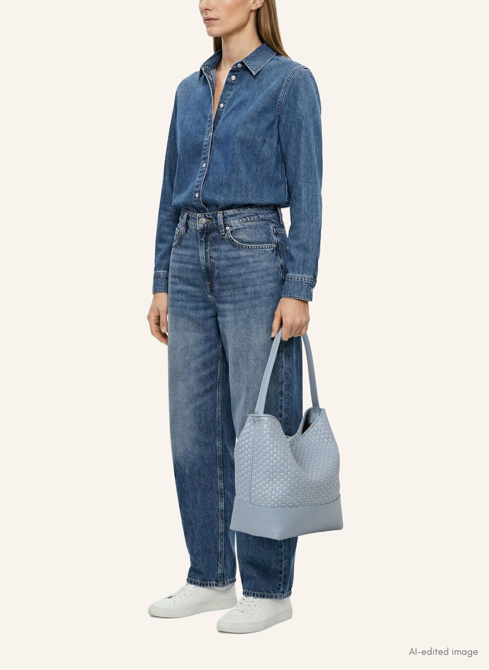 "51" Beuteltasche Large Hellblau-Denim