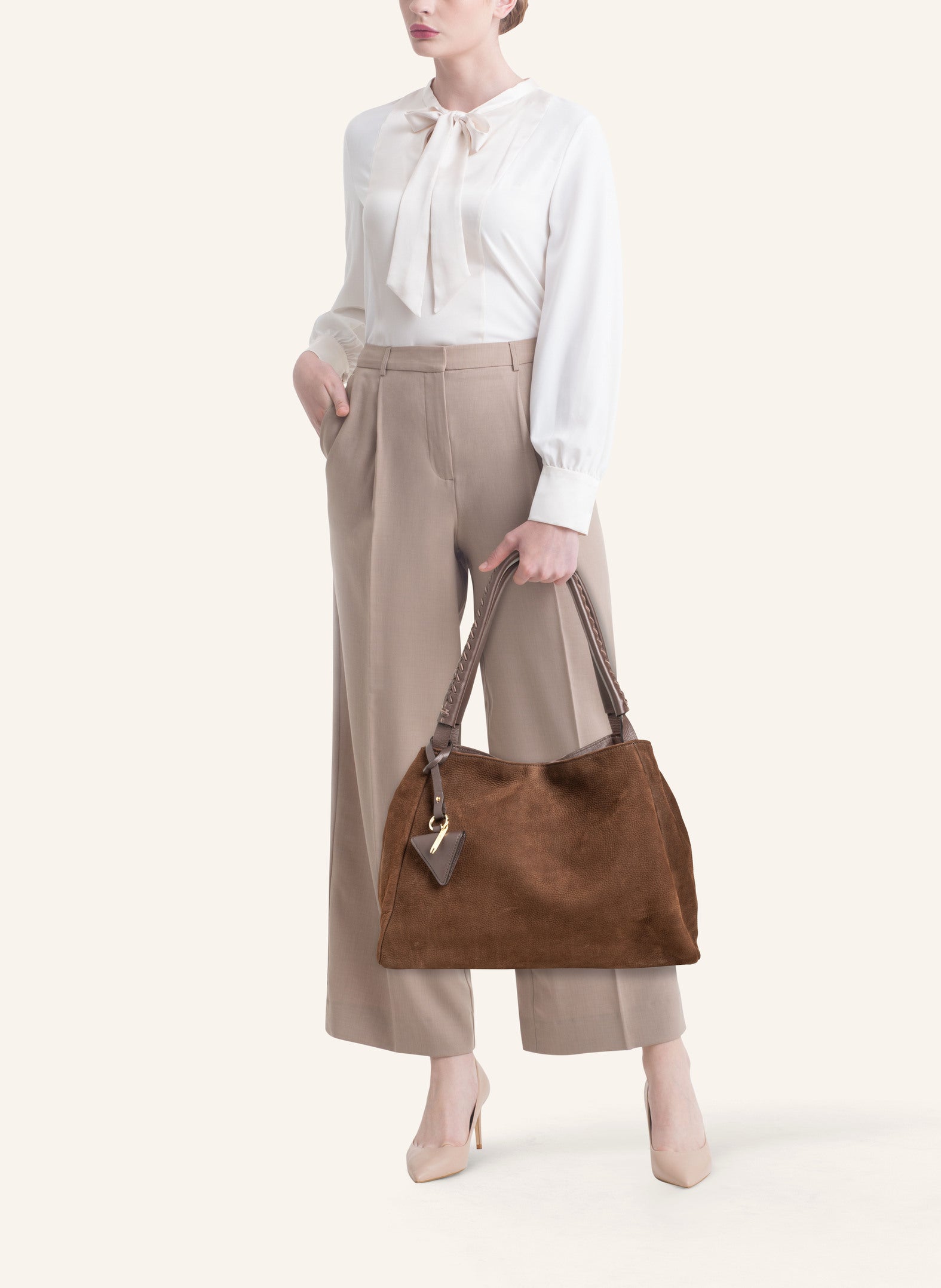 "09" Plain Nabuk Castano