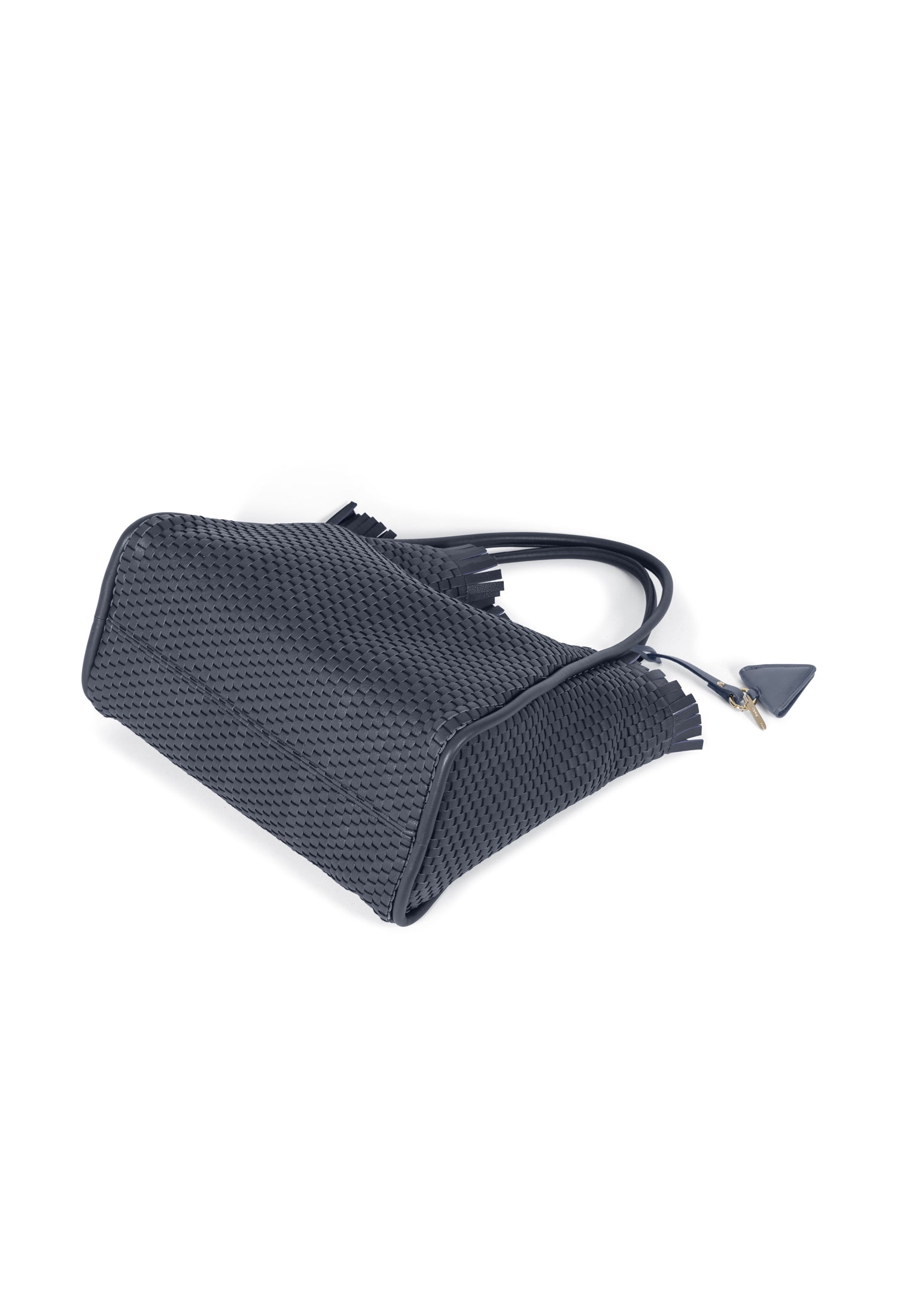 Flatlay of 09 tuboular, designed for all-day comfort and effortless carrying.
