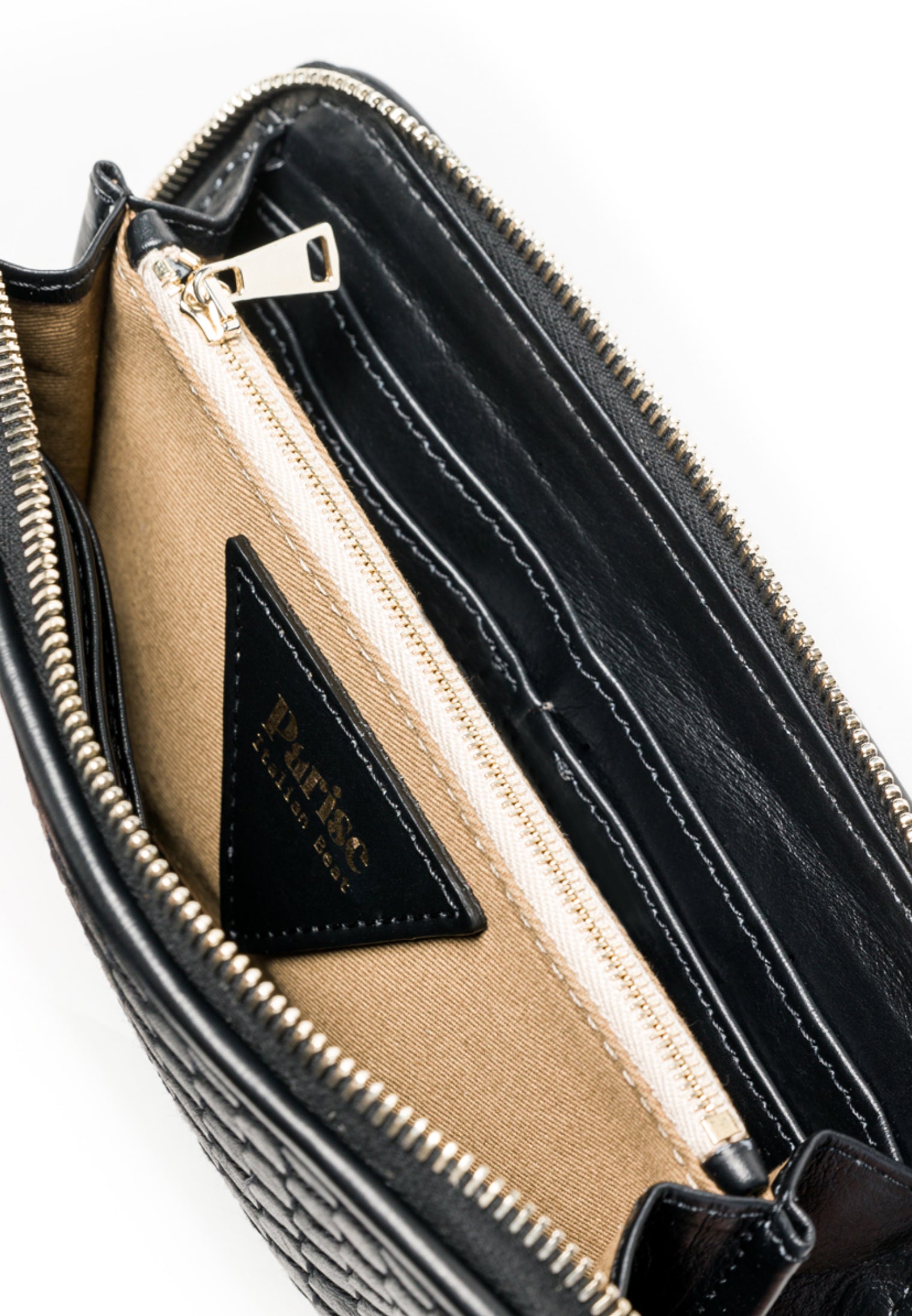 Interior of Wallet 15 with card slots and cash compartment