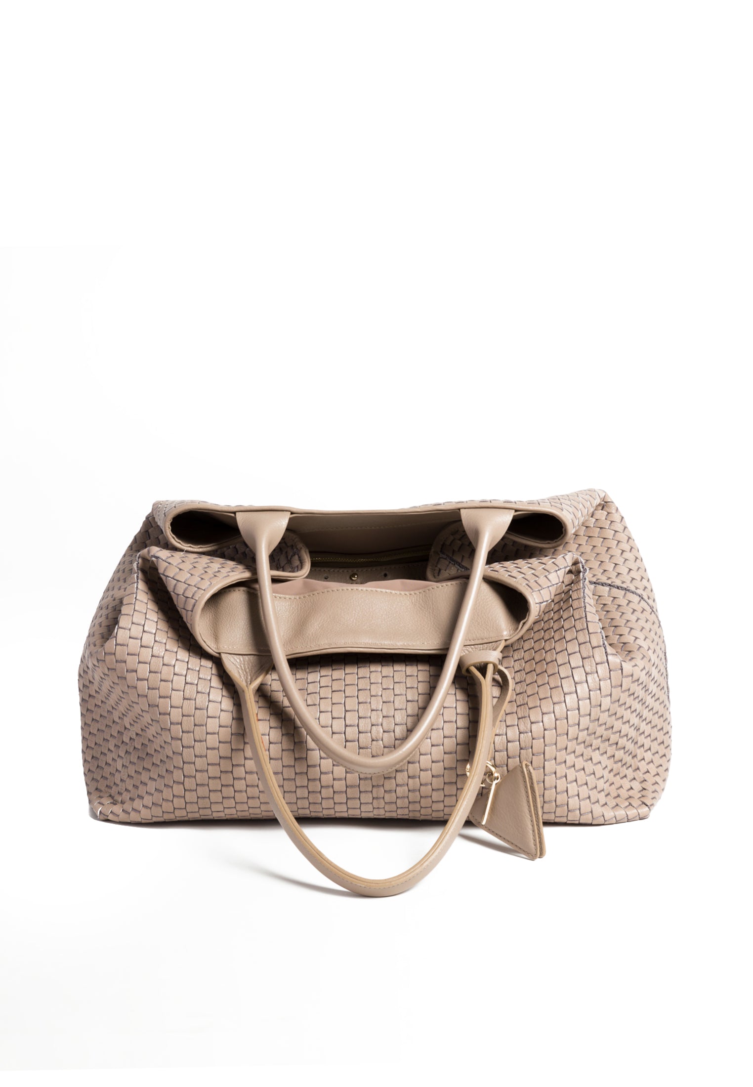 Close-up of the 60 Large Acacia tote handle, showcasing its intricate weaving and durable craftsmanship