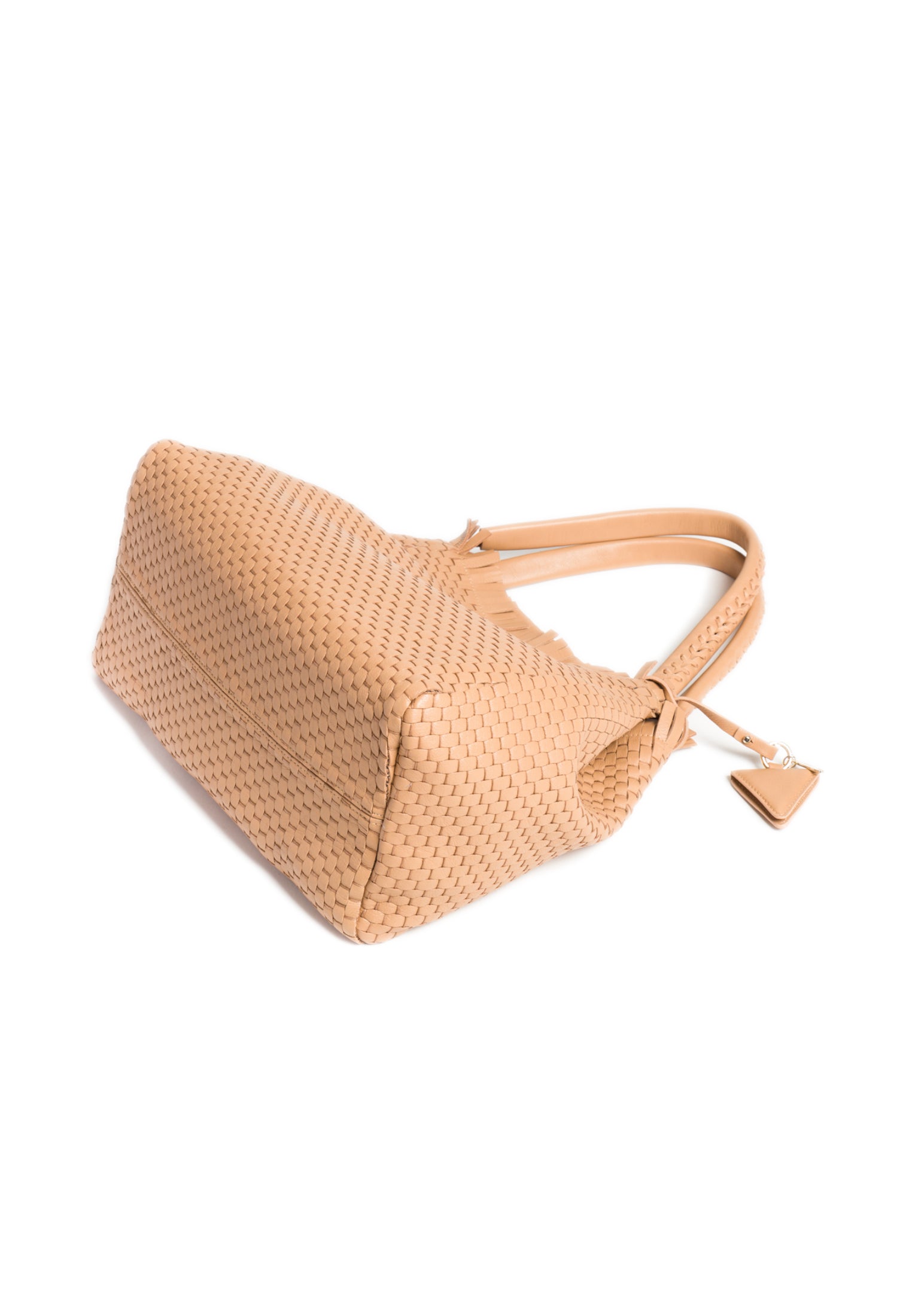 Flat-layout shot of the 09 Regular bag with its accessories, emphasising its versatility and timeless elegance.